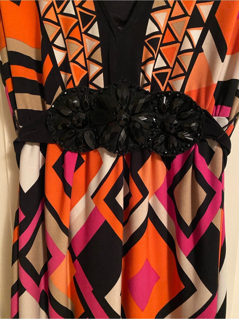 R&M Richards V-Neck Geometric Maxi Dress in Orange, Black. Pink & Cream, Size 8 - Picture 6 of 8